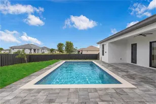 4042 NE 10th Pl, Cape Coral, FL 33909 - Photo 27