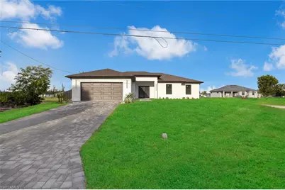 4042 NE 10th Pl, Cape Coral, FL 33909 - Photo 5