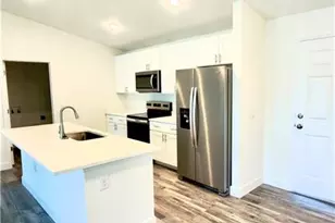 532 NW 18th Ave, Cape Coral, FL 33993 - Photo 5