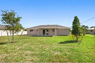 524 NE 19th Ct, Cape Coral, FL 33909 - Photo 17