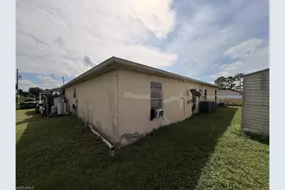 120 & 122 Ichabod Ave, Lehigh Acres, FL 33973 - Photo 15