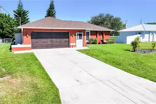 507 SE 8th Terrace, Cape Coral, FL 33990 - Photo 3