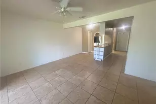 4514 SW 8th Pl, Cape Coral, FL 33914 - Photo 5