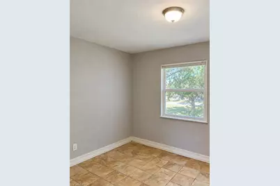 19 Arizona Rd, Lehigh Acres, FL 33936 - Photo 13