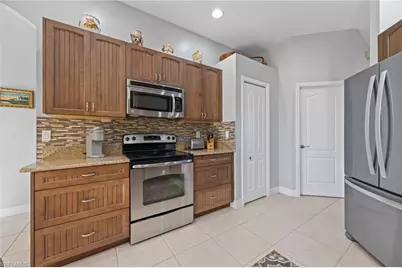 18839 Baseleg Ave, North Fort Myers, FL 33917 - Photo 15