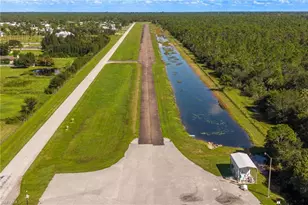 18839 Baseleg Ave, North Fort Myers, FL 33917 - Photo 37