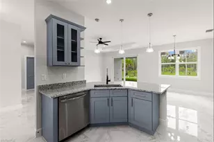 343 Desoto Blvd N, Naples, FL 34120 - Photo 3