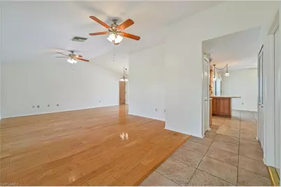 634 SE 32nd St, Cape Coral, FL 33904 - Photo 11
