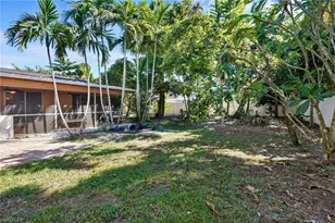 1424 SE 27th Terrace, Cape Coral, FL 33904 - Photo 7