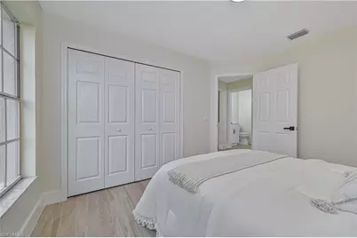 1424 SW 28th Ter, Cape Coral, FL 33914 - Photo 23