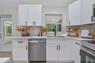 1424 SW 28th Terrace, Cape Coral, FL 33914 - Photo 13