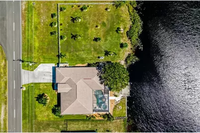 908 Vogiantzis Pkwy, Cape Coral, FL 33909 - Photo 39