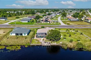 908 Vogiantzis Pkwy, Cape Coral, FL 33909 - Photo 37