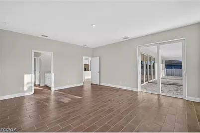 925 SW 6th Ct, Cape Coral, FL 33991 - Photo 19