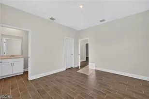 925 SW 6th Ct, Cape Coral, FL 33991 - Photo 15