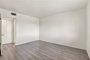 6725 Winkler Rd, Fort Myers, FL 33919 - Photo 23