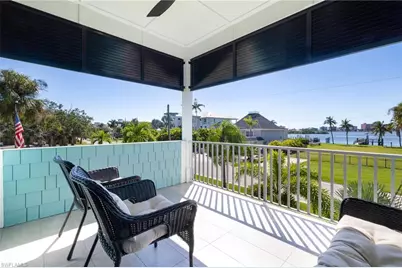 810 San Carlos Dr, Fort Myers Beach, FL 33931 - Photo 3