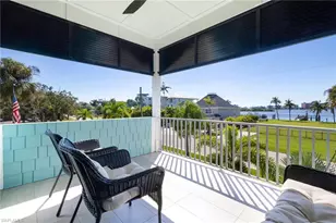 810 San Carlos Dr, Fort Myers Beach, FL 33931 - Photo 3