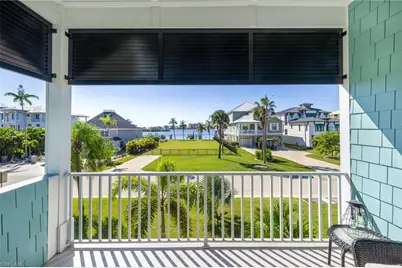 810 San Carlos Dr, Fort Myers Beach, FL 33931 - Photo 37