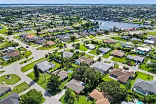 1032 SE 26th St, Cape Coral, FL 33904 - Photo 29