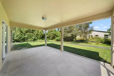 919 Berg St E, Lehigh Acres, FL 33974 - Photo 19