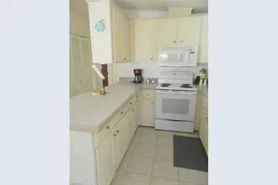 146 Caravan Cir, North Fort Myers, FL 33903 - Photo 17