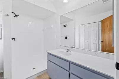 326 NE 17th Pl, Cape Coral, FL 33909 - Photo 25