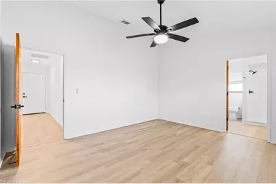 326 NE 17th Pl, Cape Coral, FL 33909 - Photo 23