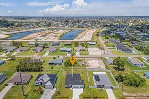 634 SE 8th Pl, Cape Coral, FL 33993 - Photo 23