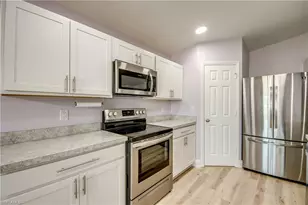 4302 NE 9th Ave, Cape Coral, FL 33909 - Photo 11