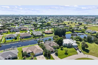 1426 SW 12th Ter, Cape Coral, FL 33991 - Photo 37
