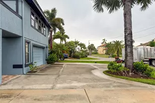 1937 SE 37th St, Cape Coral, FL 33904 - Photo 5
