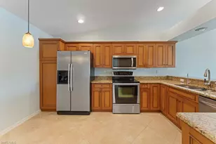 865 New Waterford Dr, Naples, FL 34104 - Photo 5