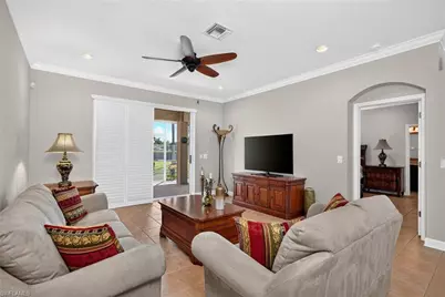 7905 Harmony Lake Ct, Fort Myers, FL 33907 - Photo 13