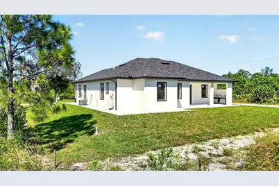 1501 W 13th St, Lehigh Acres, FL 33972 - Photo 11