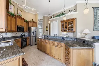 1932 SE 21st St, Cape Coral, FL 33990 - Photo 17