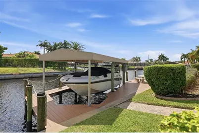 1932 SE 21st St, Cape Coral, FL 33990 - Photo 51