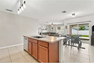 4317 SW 9th Pl, Cape Coral, FL 33914 - Photo 5