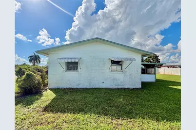 1419 Kimdale St E, Lehigh Acres, FL 33936 - Photo 39