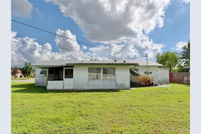 1419 Kimdale St E, Lehigh Acres, FL 33936 - Photo 31