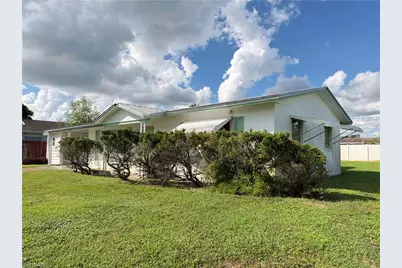 1419 Kimdale St E, Lehigh Acres, FL 33936 - Photo 37