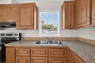 3762 Unique Cir, Fort Myers, FL 33908 - Photo 7