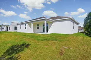 1112 NE 19th St, Cape Coral, FL 33909 - Photo 15