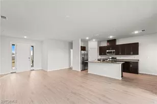 1414 NE 6th Ave, Cape Coral, FL 33909 - Photo 5