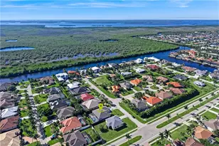 2806 SW 44th Terrace, Cape Coral, FL 33914 - Photo 3