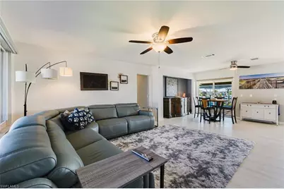 15 SE 10th Ave, Cape Coral, FL 33990 - Photo 7