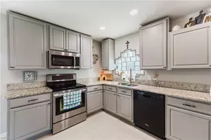 15 SE 10th Ave, Cape Coral, FL 33990 - Photo 11