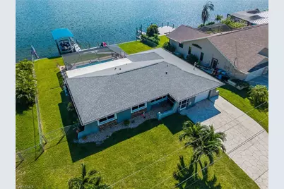 15 SE 10th Ave, Cape Coral, FL 33990 - Photo 3