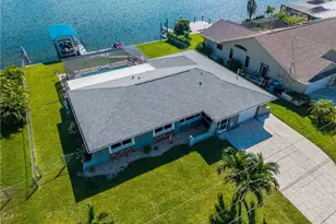 15 SE 10th Ave, Cape Coral, FL 33990 - Photo 3