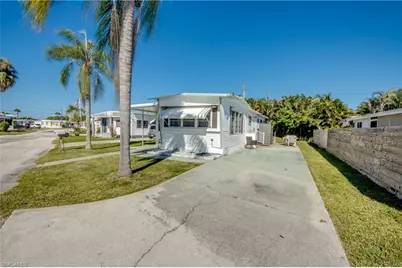 123 Amber Ave, North Fort Myers, FL 33917 - Photo 7
